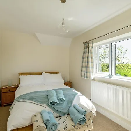 1 Lazenby * Danby Wiske